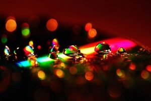 Read more about the article Unlocking Light Mysteries with Holographic Diffraction Grati