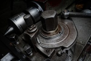 Read more about the article Mastering Precision: A Comprehensive Guide to CNC Optical Grinding